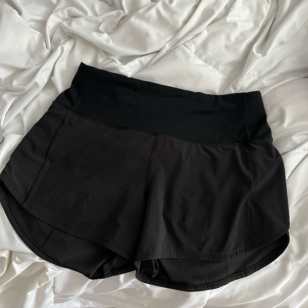 Speed Up HR 4” size 6 Lululemon shorts